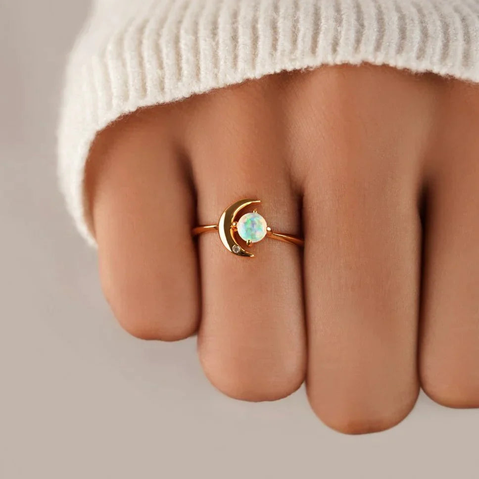 Opal Halvmåne Ring